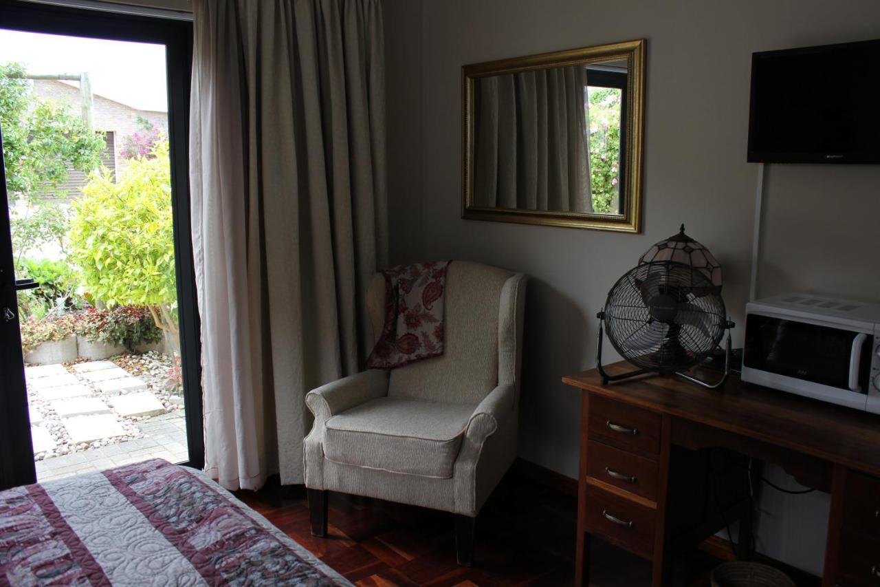 Bed and Breakfast Traveller'S Rest, Reebok Mossel Bay Exterior foto