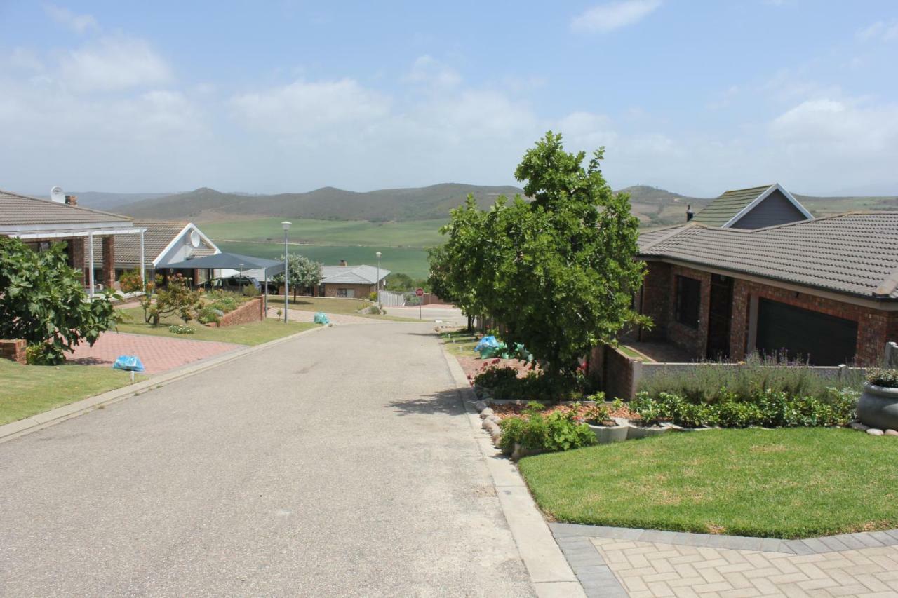 Bed and Breakfast Traveller'S Rest, Reebok Mossel Bay Exterior foto